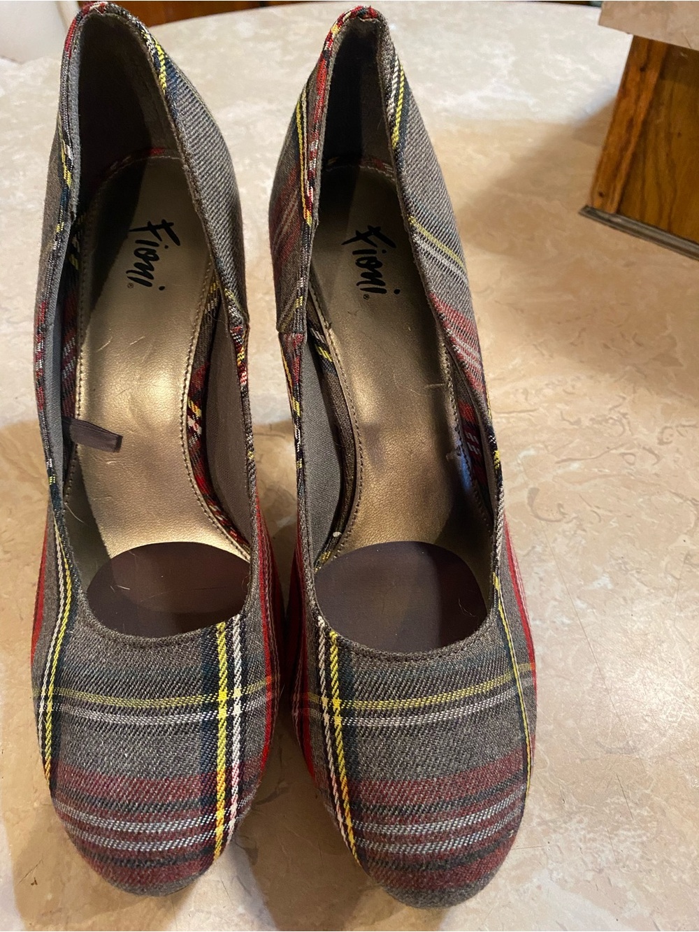 FIONI Clothing Plaid Platform Pumps with Red and Yellow Stripes